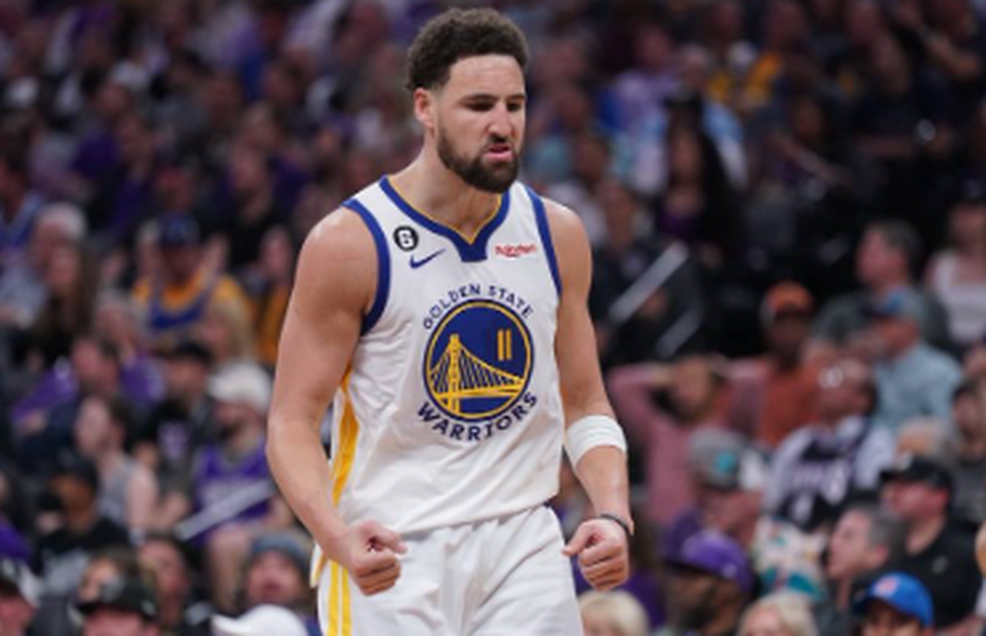 IM电竞赛事_国王进攻选择更合理(国王用什么理由离开了比赛的现场)